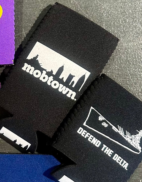 mobtown® Skyline SLIM Koozie